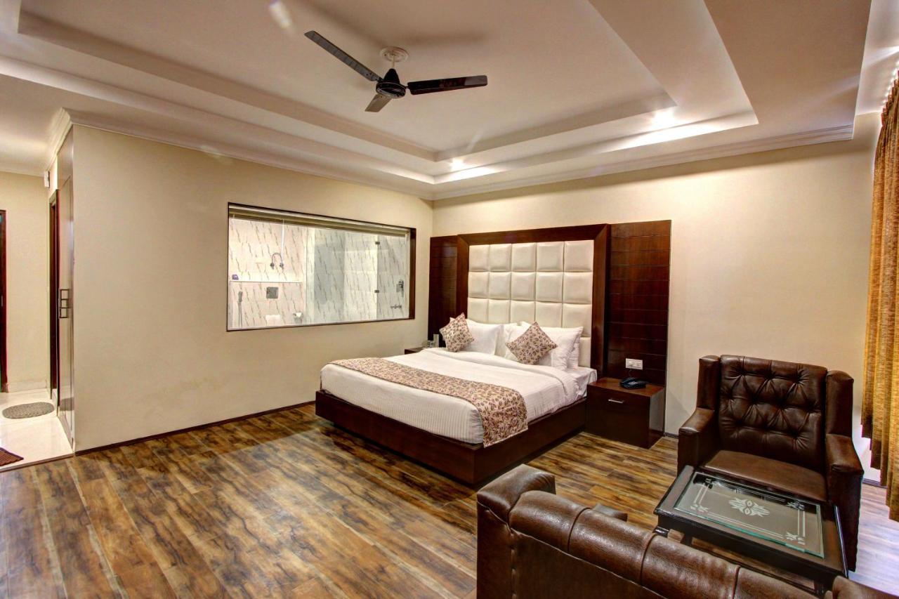 Regenta Place Green Leaf Manali- A Centrally Heated Resort Exterior photo